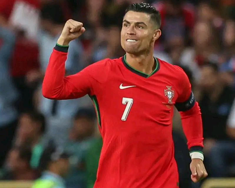 kaiyun开云-关于C罗官方宣布夺冠新规，阿森纳引发争议！全场沸腾不已的信息